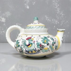 Stunning Deruta Orviette Hand-Painted Rooster Teapot, Made in Italy